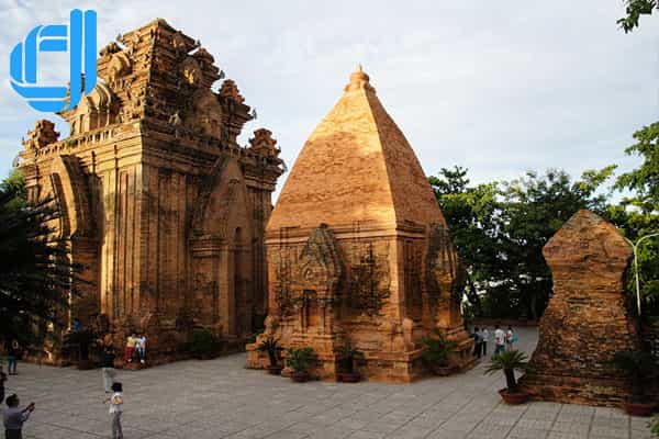 tour du lịch tuyên quang nha trang 3 ngày 2 đêm đi bằng máy bay tháp bà ponagar